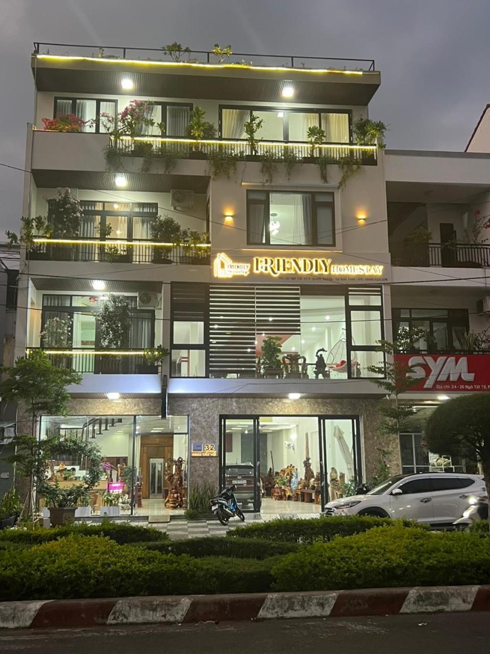 Friendly Homestay Kon Tum Buitenkant foto